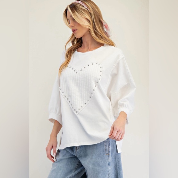 Easel Tops - Easel Studded Heart Top